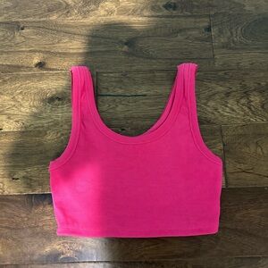 Women’s Crop Top Size Large